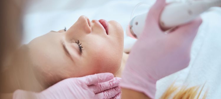 does microneedling work?